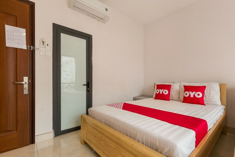Hotel Oyo 866 Huong Lan 2