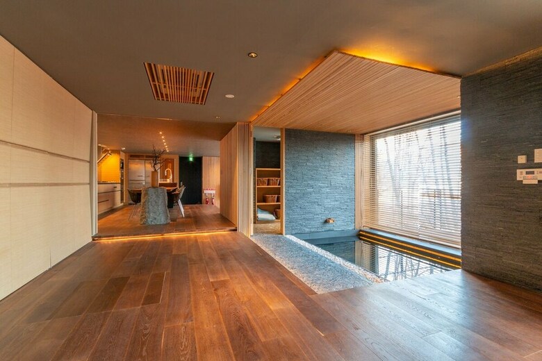 Hideaway On Escarpment By Hokkaido Tracks