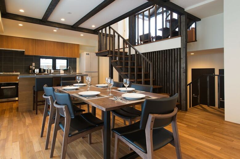 Tahoe Lodge
