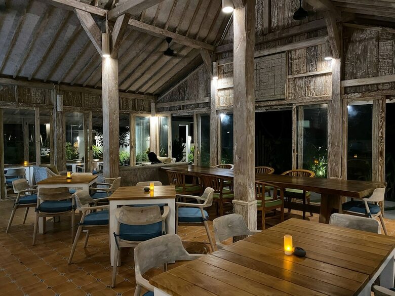 Hotel Wide Sands Beach Retreat