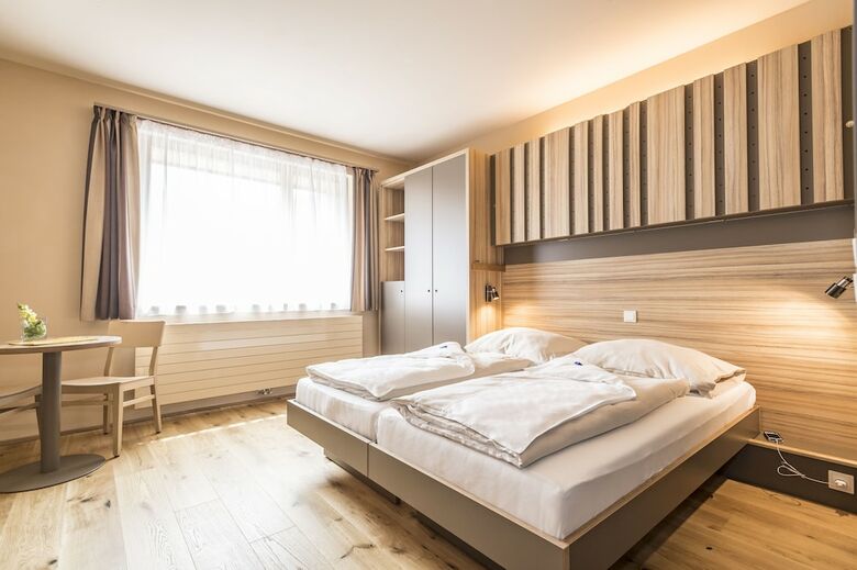 Jufa Hotel Laterns - Klangholzhus