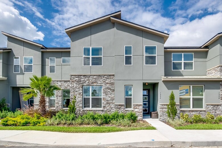 1552 Carey Palm Circle