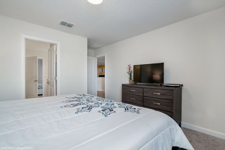 Villa 1574 Plunker Drive
