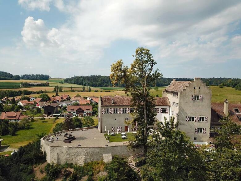 Hotel & Restaurant Schloss Schwandegg