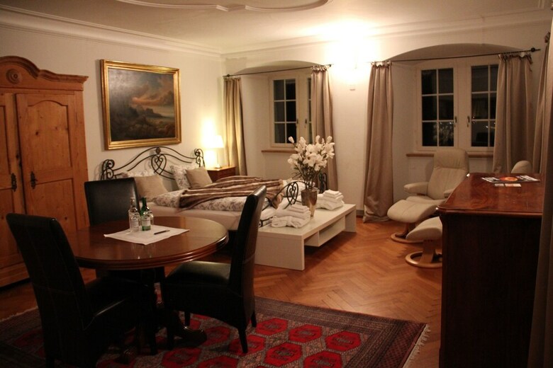 Hotel & Restaurant Schloss Schwandegg