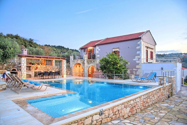 Cretan Lux Villa Heated Pool