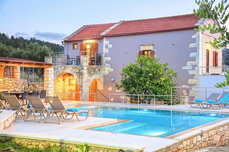 Cretan Lux Villa Heated Pool