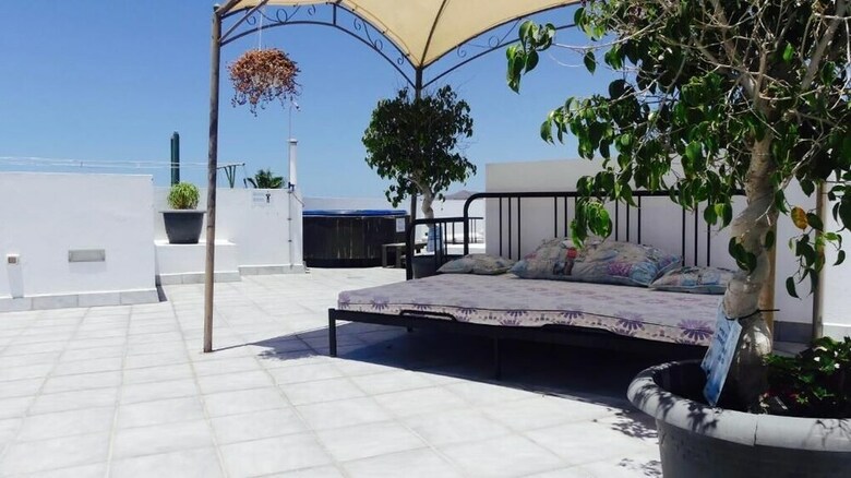 Apartamentos Pura Vida Beach Suites