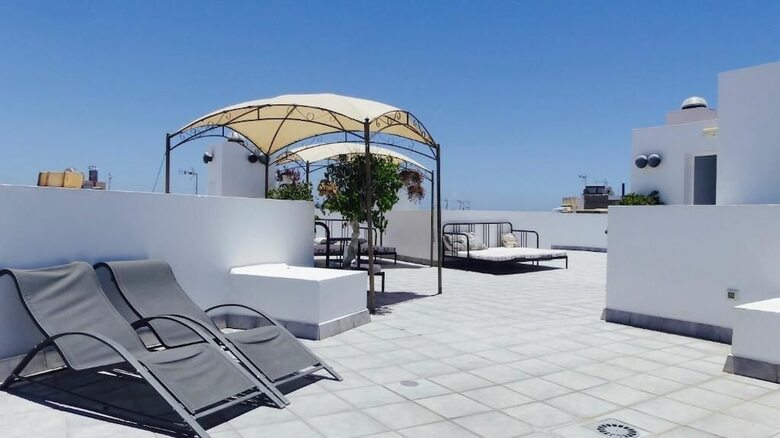 Apartamentos Pura Vida Beach Suites