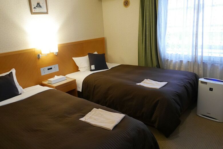 Hotel Livemax Yokohama-kannai