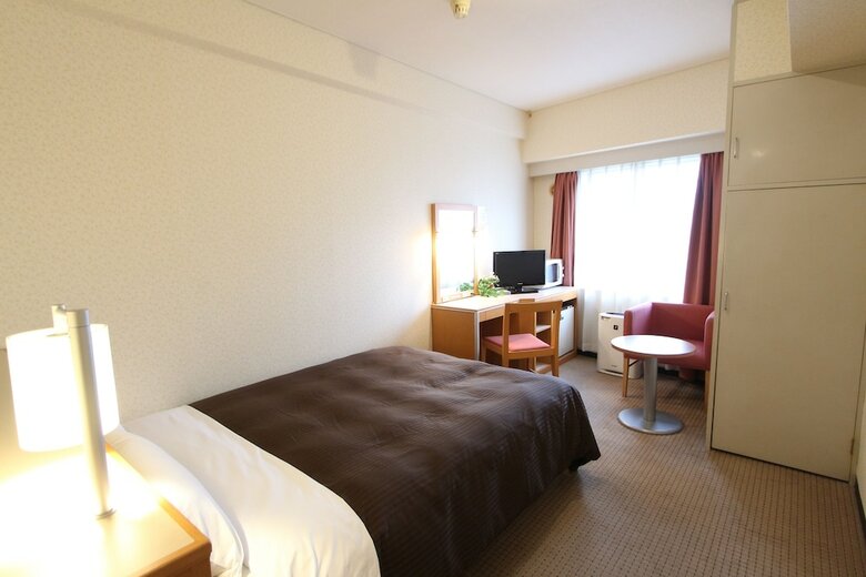 Hotel Livemax Yokohama-kannai