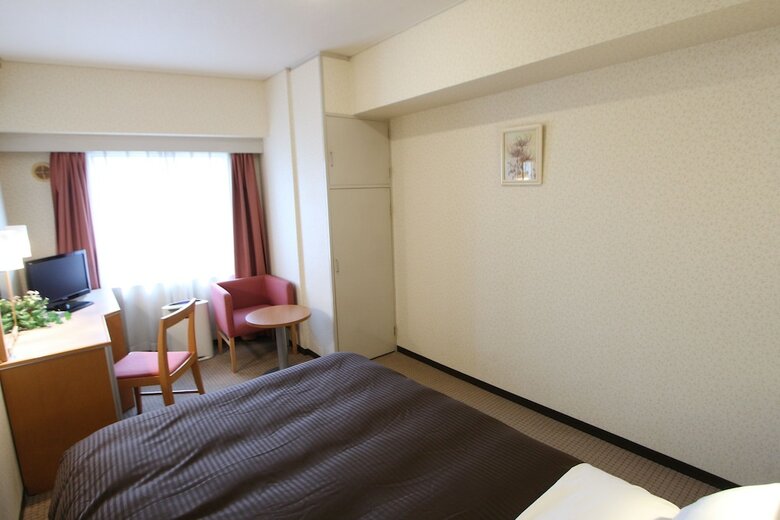 Hotel Livemax Yokohama-kannai