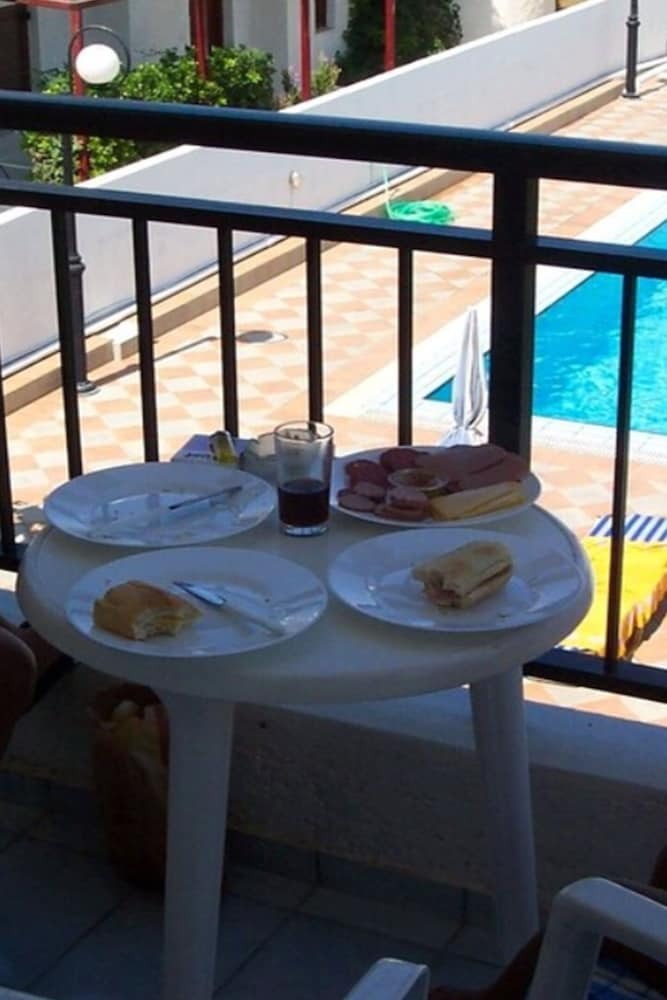 Katia-maria Apartments By Checkin