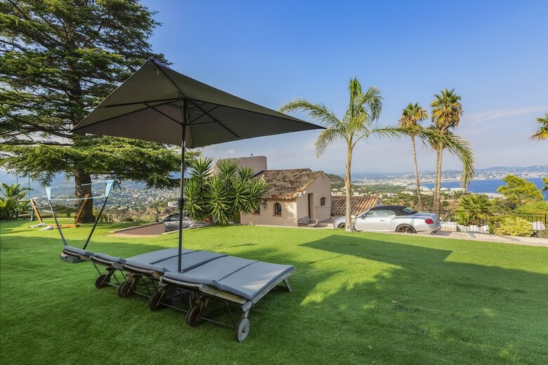 Cannes Mandelieu/theoule Border Lovely 6-bed Villa