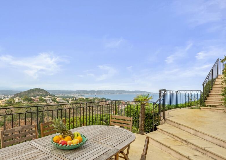 Cannes Mandelieu/theoule Border Lovely 6-bed Villa