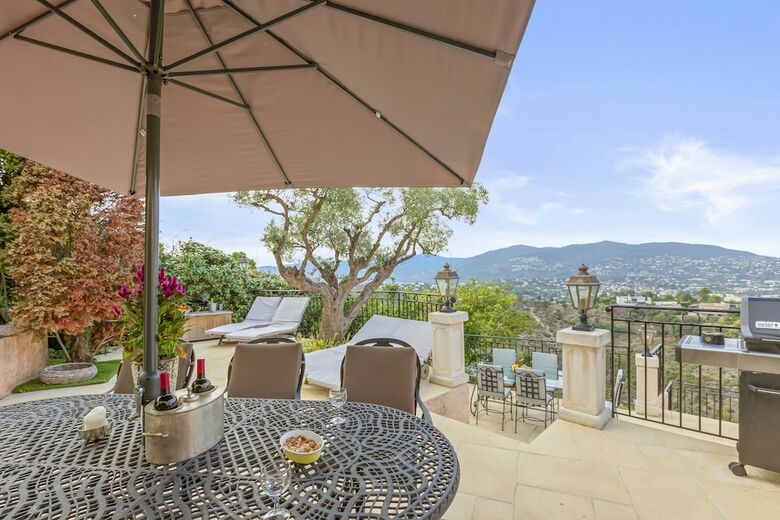 Cannes Mandelieu/theoule Border Lovely 6-bed Villa