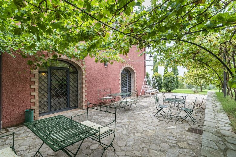 Agroturismo Agriturismo Le Case Rosse Di Montebuono