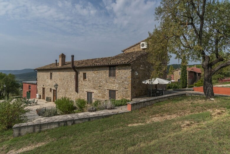 Agroturismo Agriturismo Le Case Rosse Di Montebuono