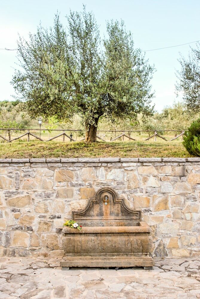 Agroturismo Agriturismo Le Case Rosse Di Montebuono