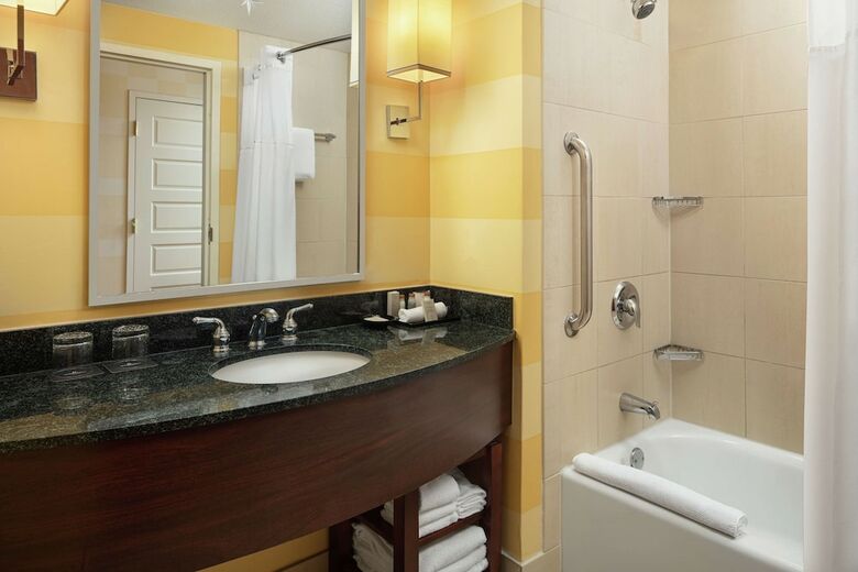 Charlotte Airport Hotel