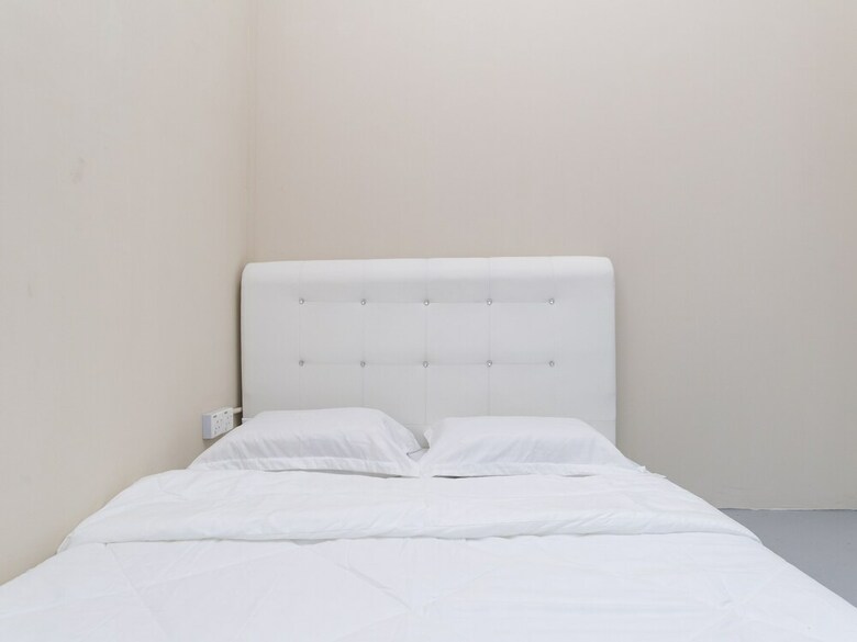 Hotel Spot On 89757 The Rooms Jb