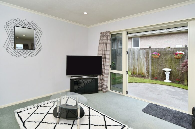 Russley Hideaway Chc Holiday Homes