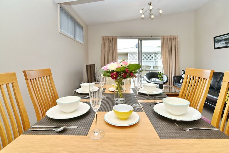 Longmuir - Christchurch Holiday Homes
