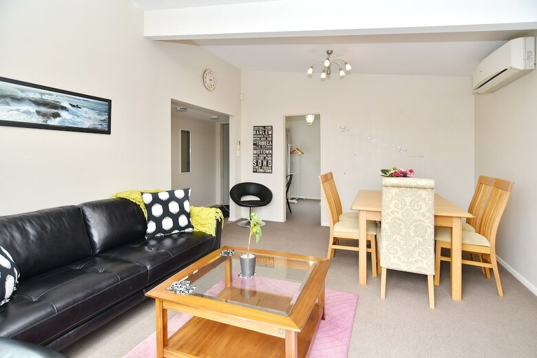 Longmuir - Christchurch Holiday Homes