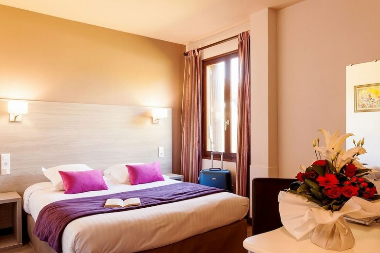 Hotel L'oustal de V�zac