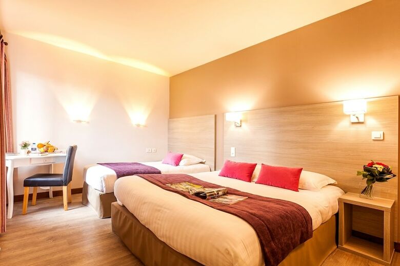 Hotel L'oustal de V�zac