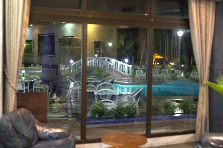 La Palm Royal Beach Hotel