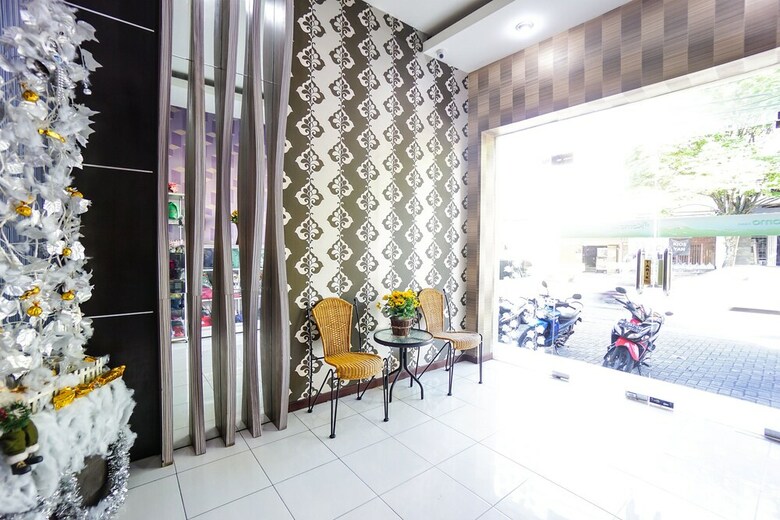 Oyo 2526 Hotel D'komo