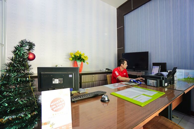 Oyo 2526 Hotel D'komo
