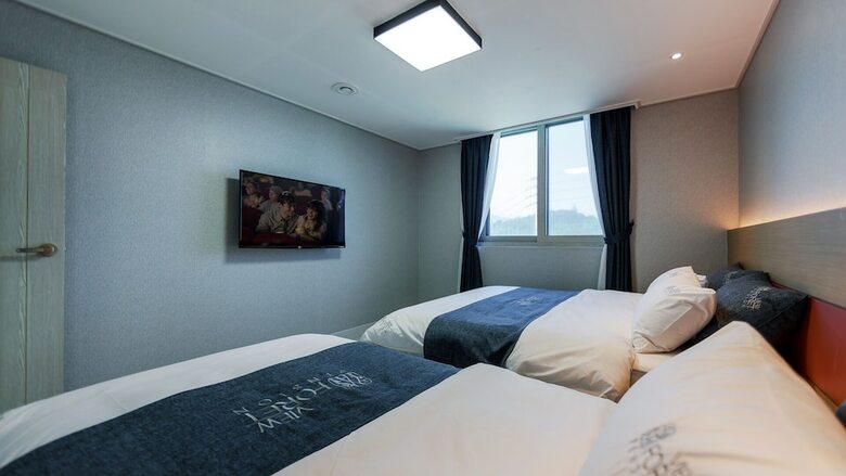View Foret Pension