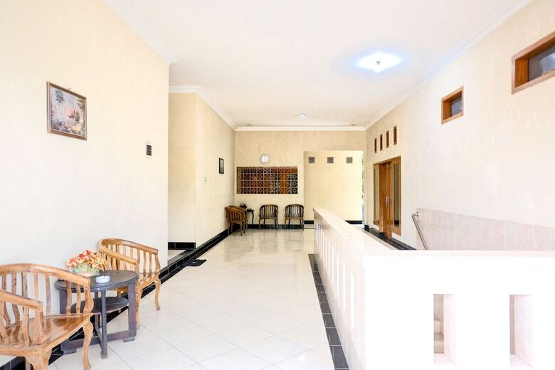 Hostal Hotel Graha Prima
