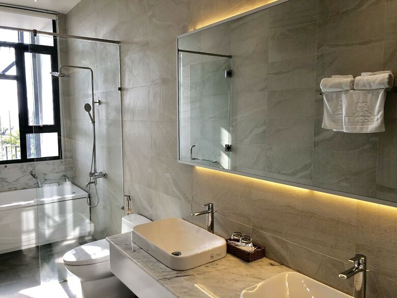 Coconut Hotel Ph� Y�n