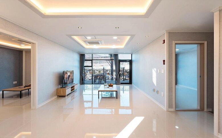 Yeosu Paradise Spa Pension
