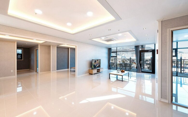Yeosu Paradise Spa Pension
