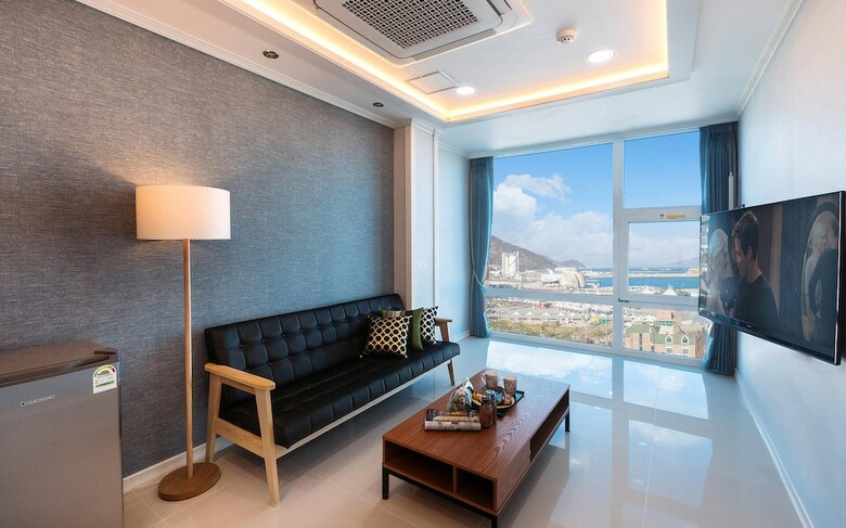 Yeosu Paradise Spa Pension