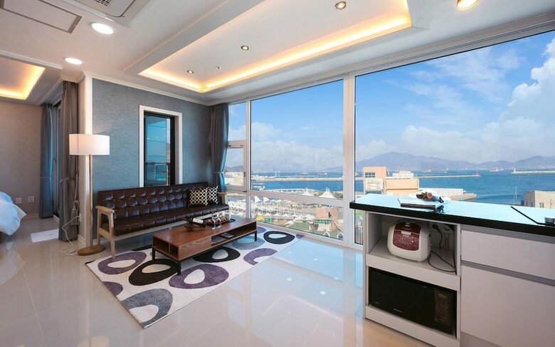 Yeosu Paradise Spa Pension
