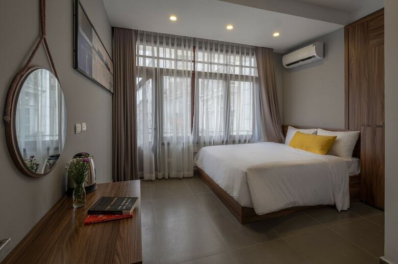 Hostal Panuka House & Cafe Bistro
