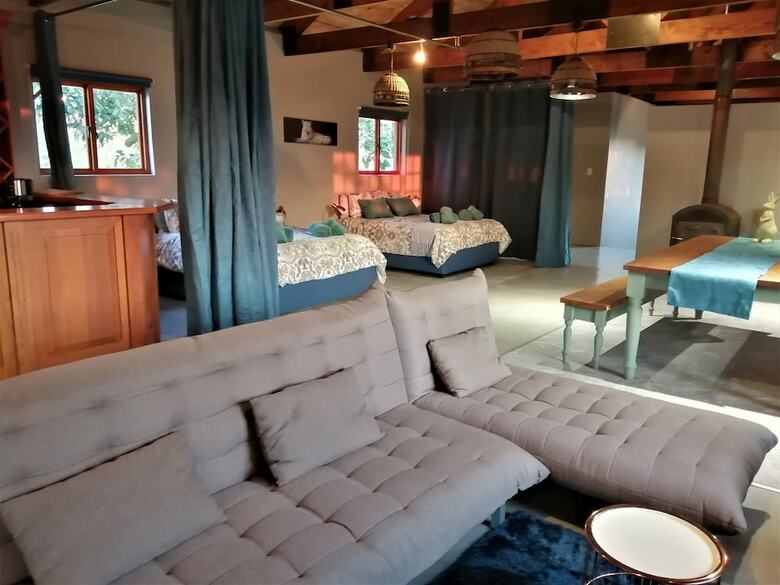 Bed & Breakfast Ikamu's Lodge