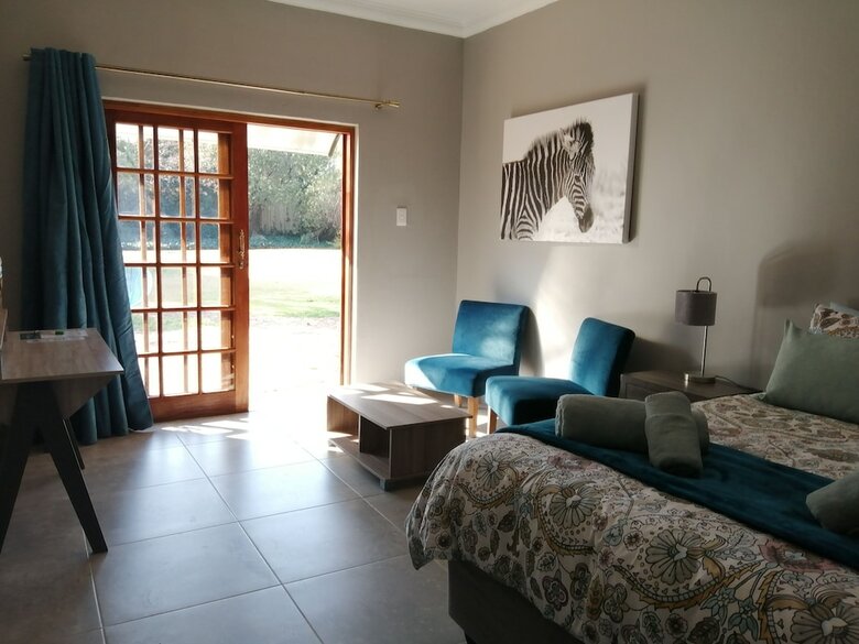 Bed & Breakfast Ikamu's Lodge