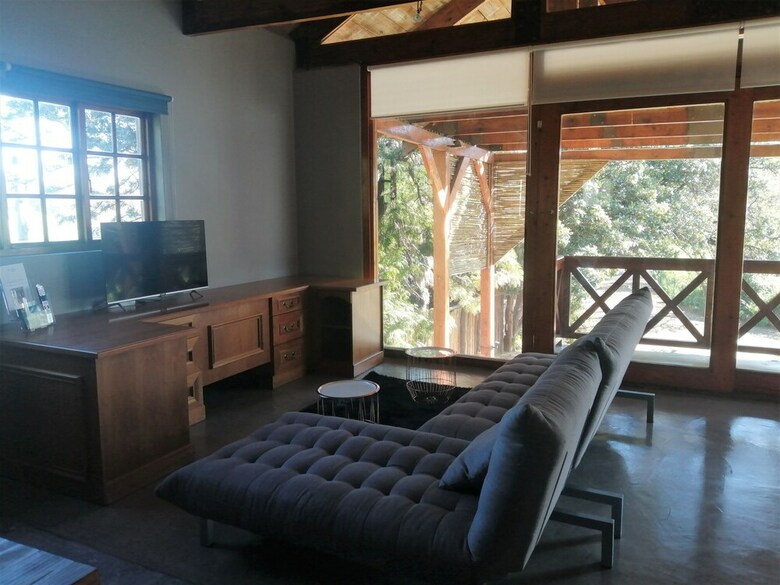 Bed & Breakfast Ikamu's Lodge