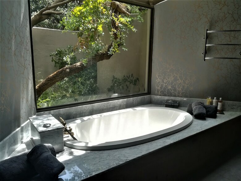 Bed & Breakfast Ikamu's Lodge