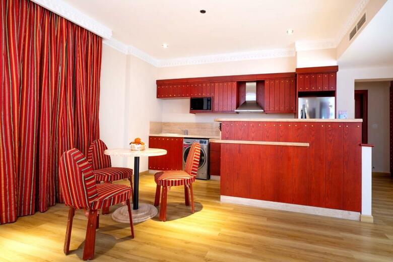Aparthotel Al Liwan Suites Rawdat Al Khail