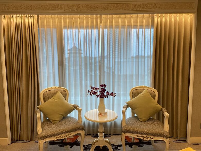 Riverside Majestic Hotel