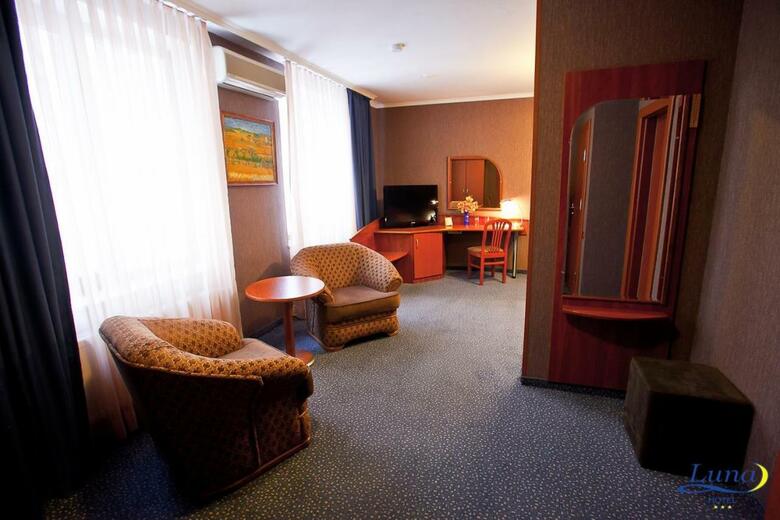 Luna Hotel