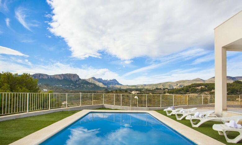 Villa Empedrola