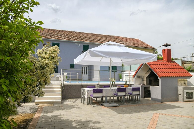 Luxury Holiday House Sinj
